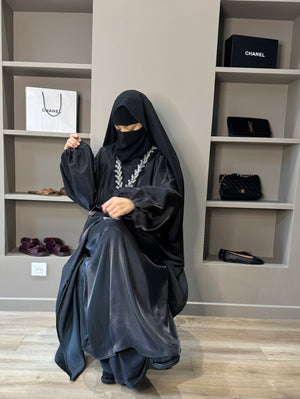 THE MALIKA SET     (ABAYA+KIMONO)