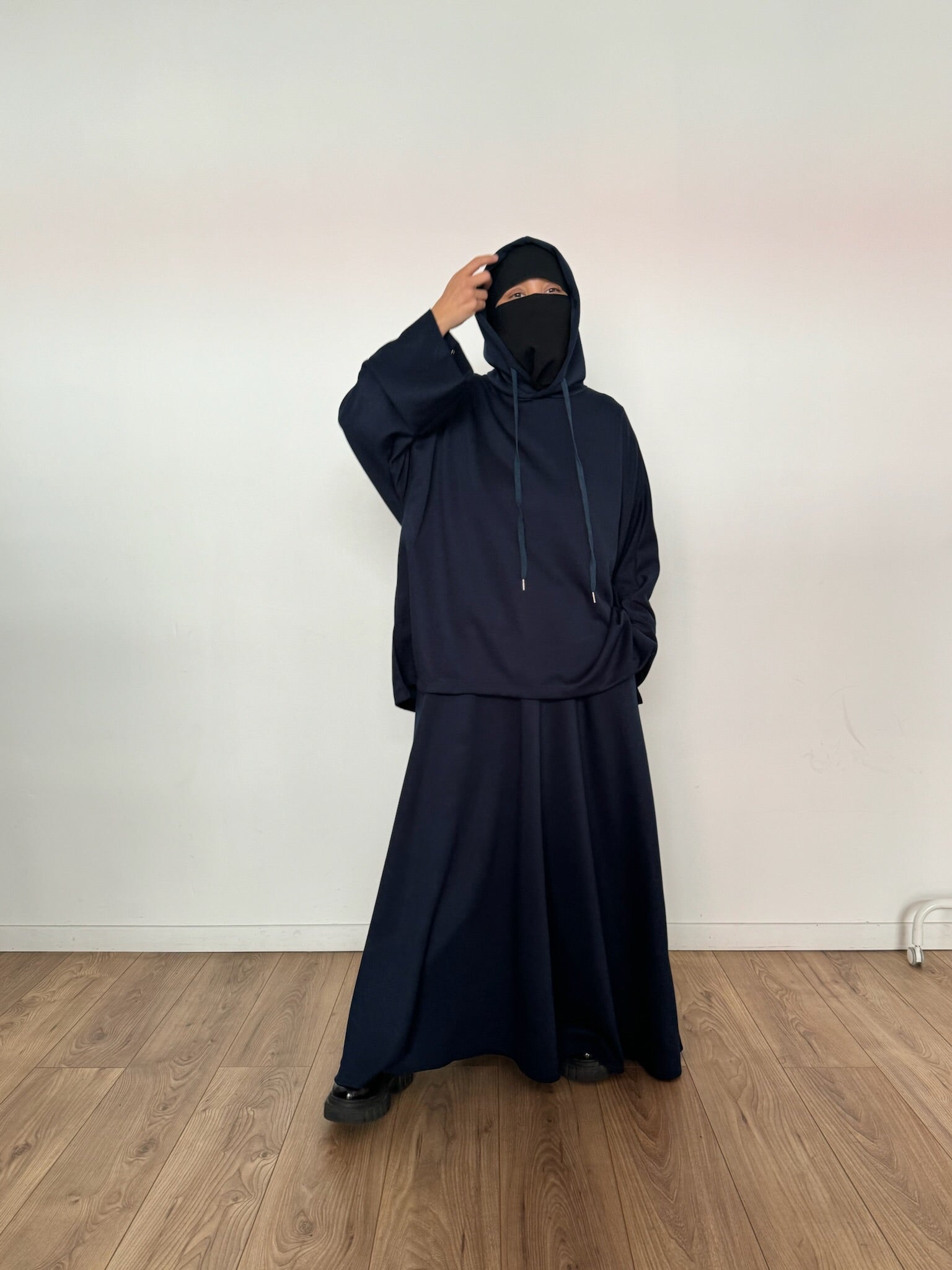New Safar hoodie set knit Navy tok (top + skirt )