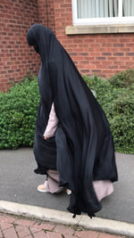 LA CAPE NOIR DELUXE BY MADINA