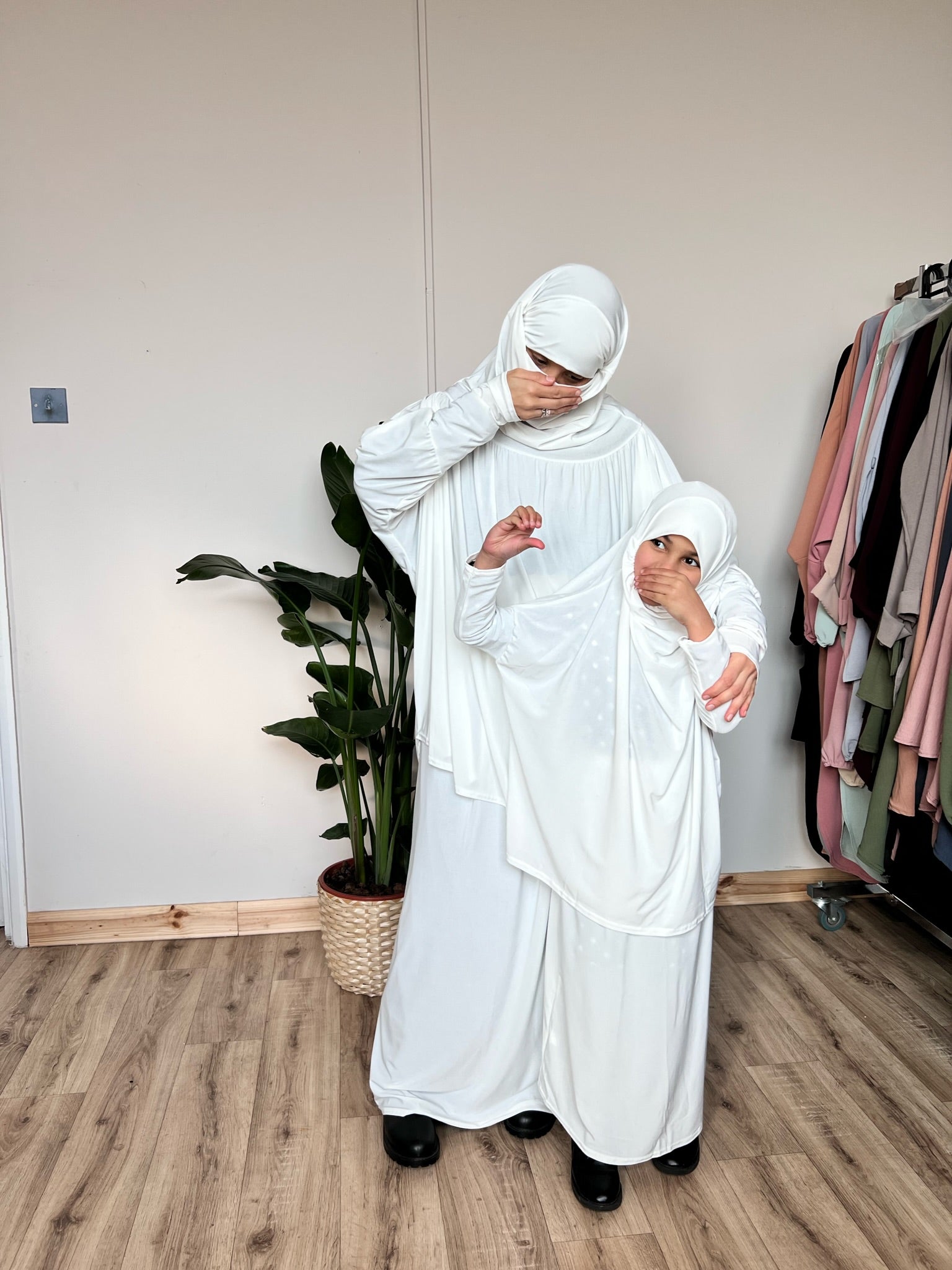 JILBAYA GIRL / PETITE ZAYNAB