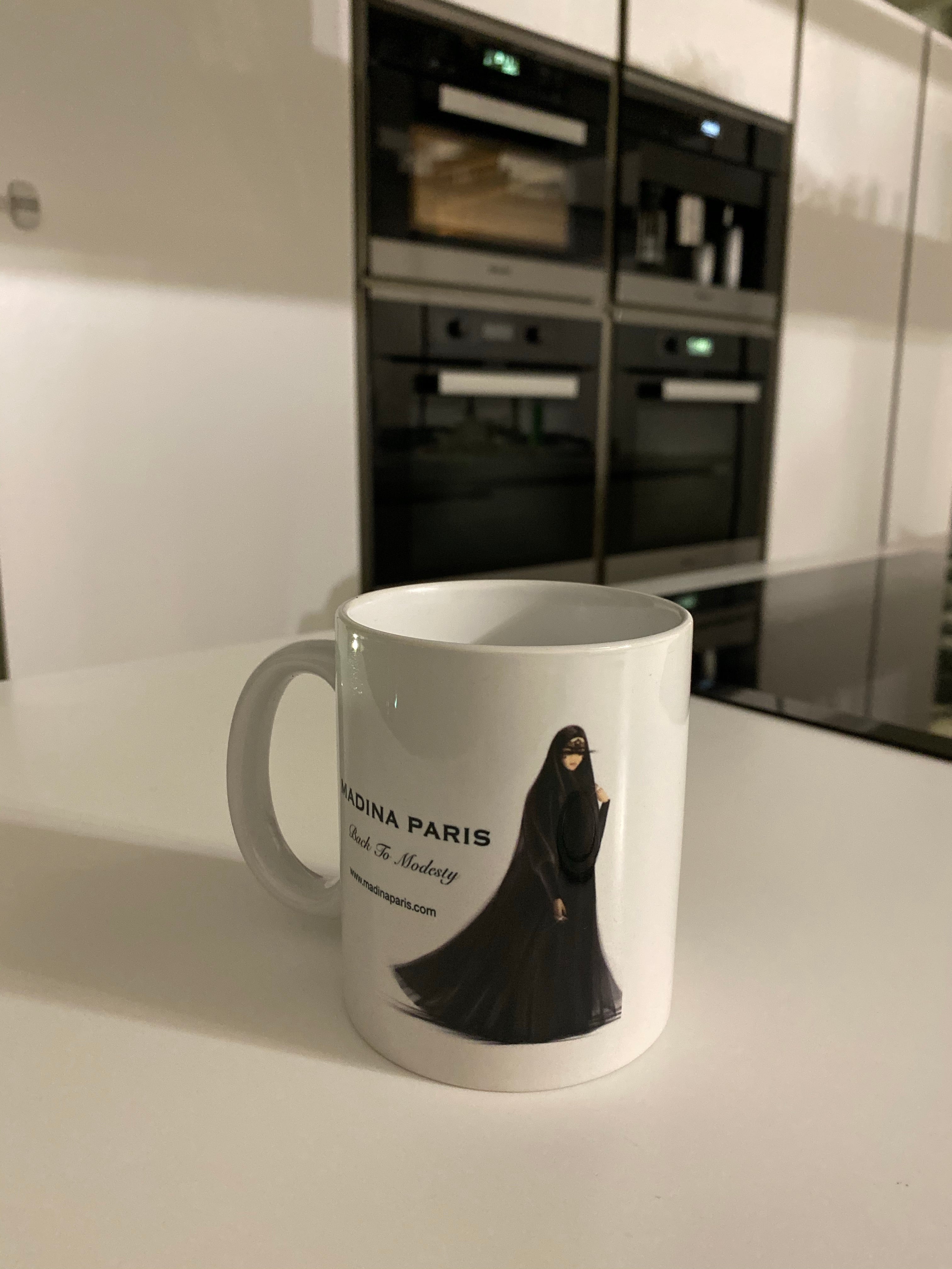 MADINA PARIS MUG ACCESSORIES / PRESENT