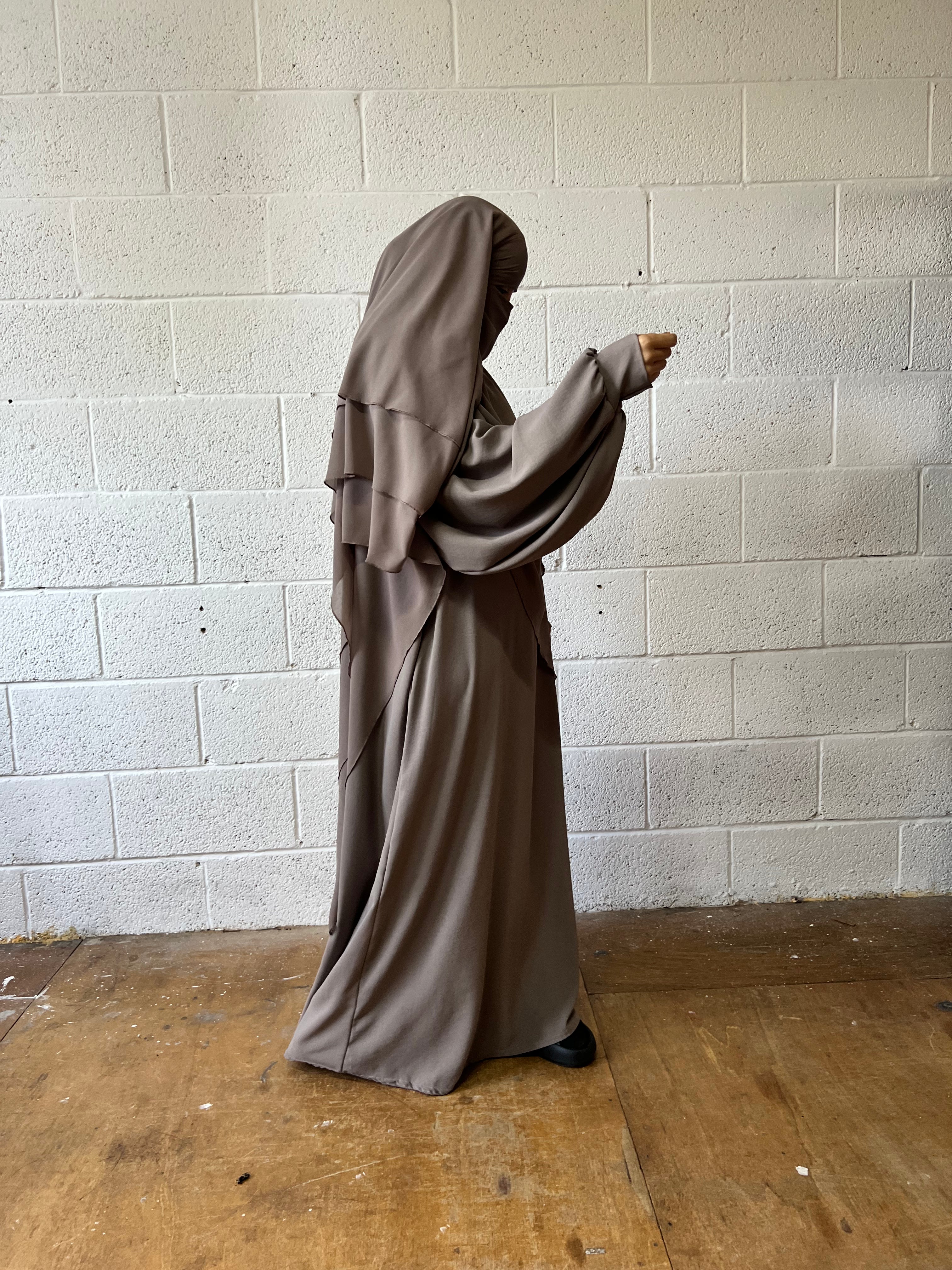 ABAYA HAYYA BUBBLE SLEEVES / ZIPP MUMMY