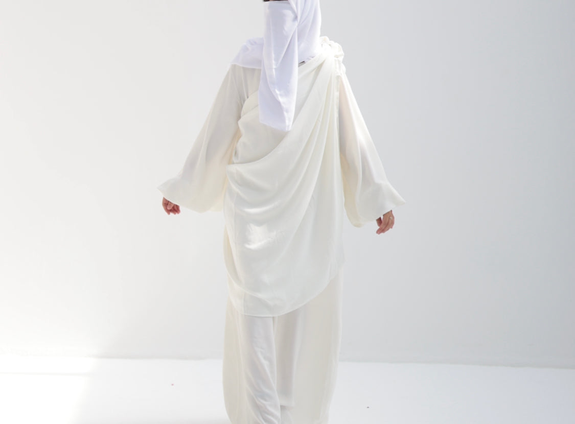 ANAQA DELUXE SET ABAYA + SKIRT / SAREE