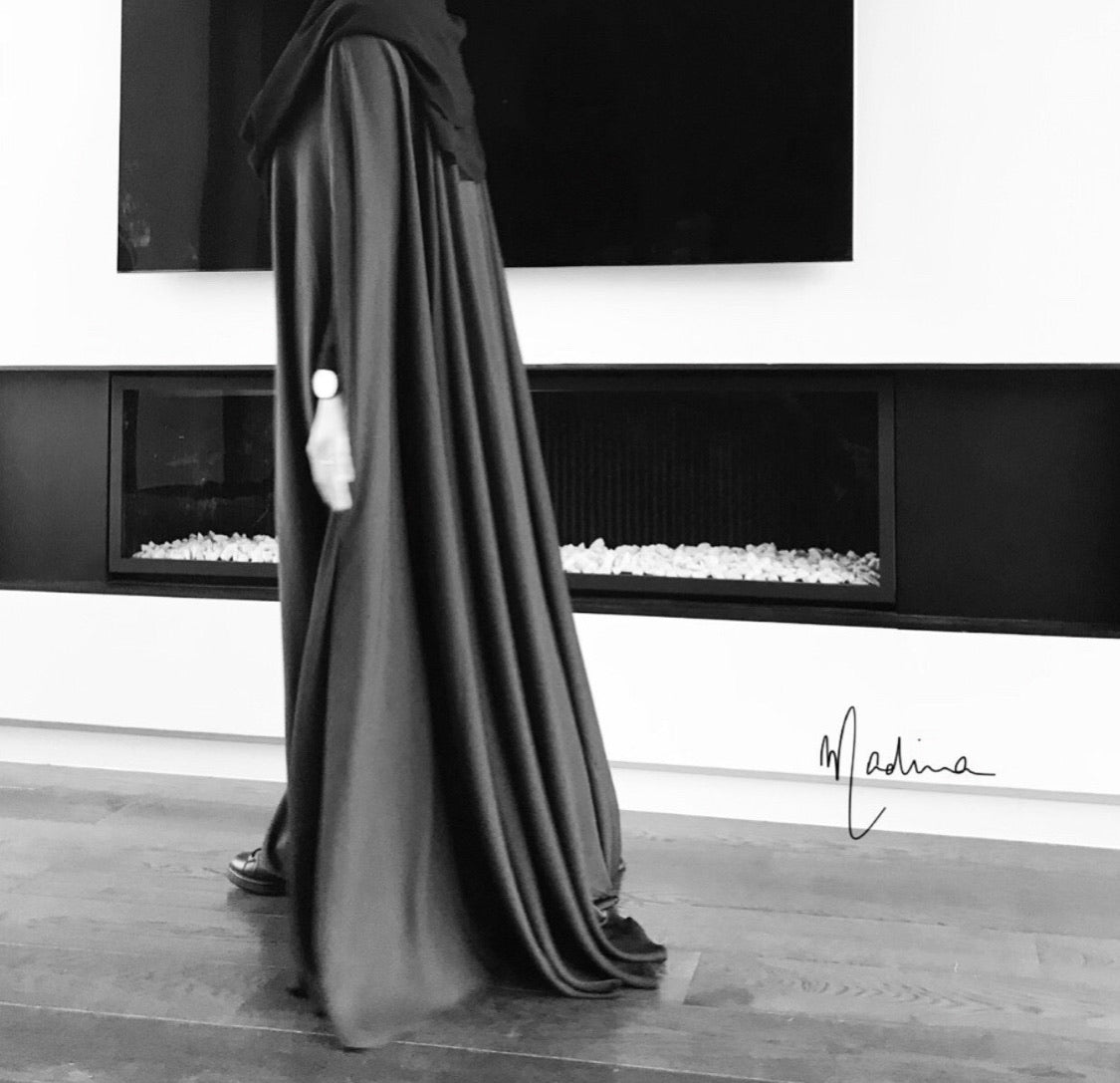 NEW ABAYA-CAPE MADINA QUEEN (all colours ) / last piece