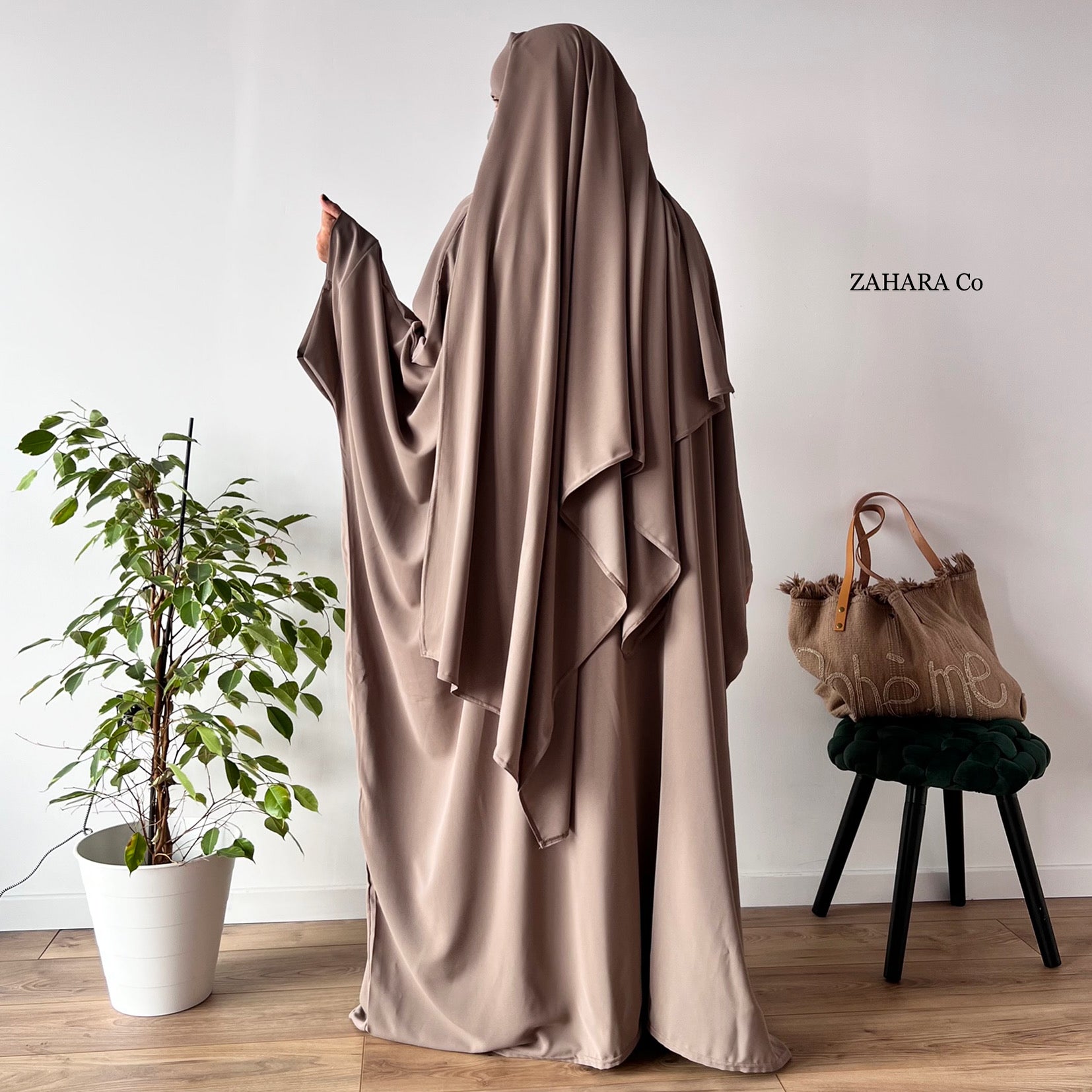 ZAHARA SET DELUX (Abaya + Hijab )/ All colours